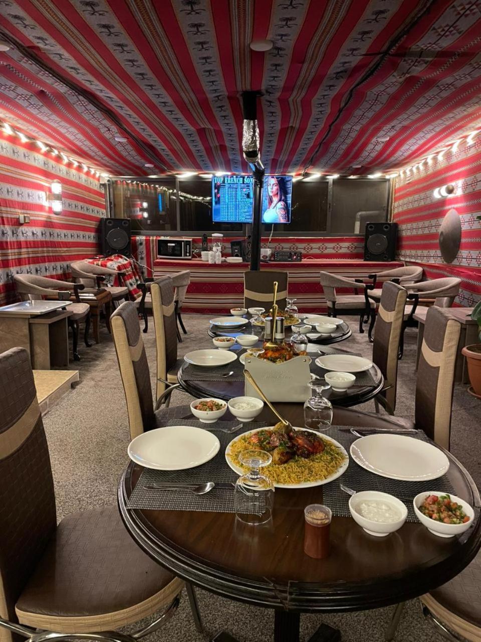 Plaza View Hostel At Tayyibah Luaran gambar