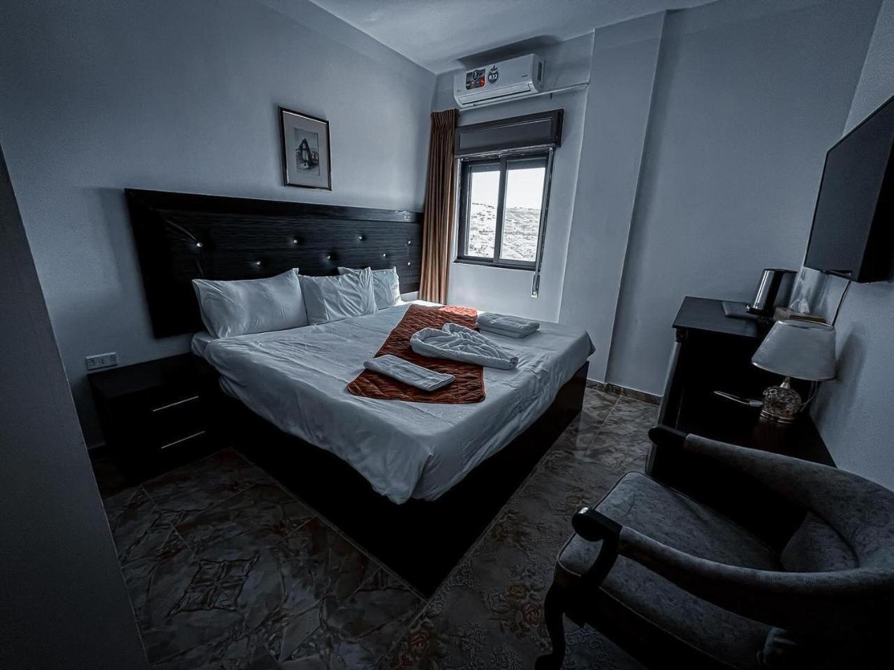 Plaza View Hostel At Tayyibah Luaran gambar